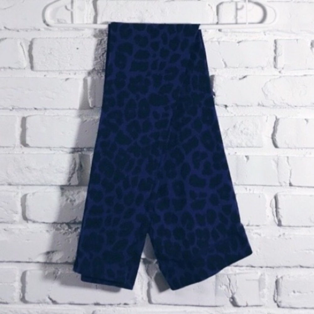 VS PINK Leopard Print Leggings Blue Small - Picture 3 of 11